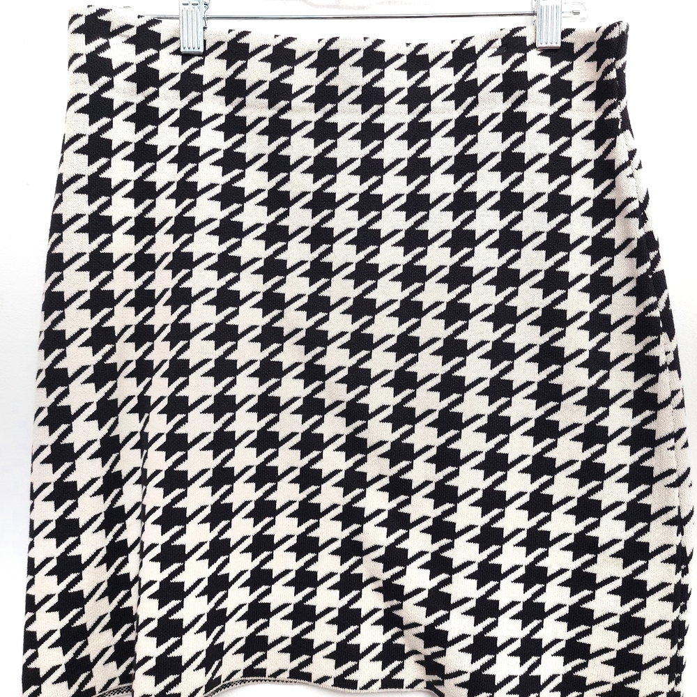 LOFT Black and White Houndstooth A-Line Mini